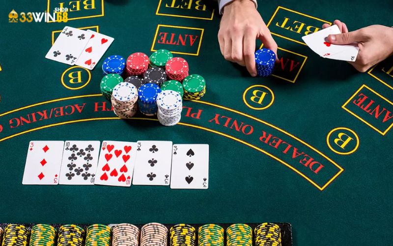 Bật mí kinh nghiệm chơi poker 33win68 thắng lớn